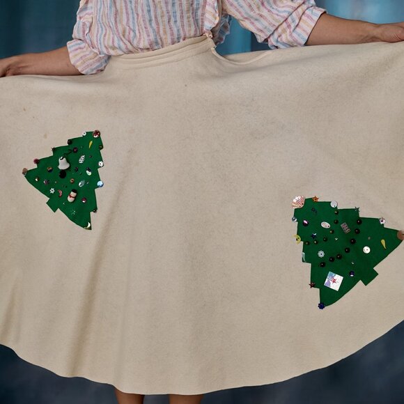 Vintage Cream Felt Poodle Skirt for Xmas - Picture 4 of 11